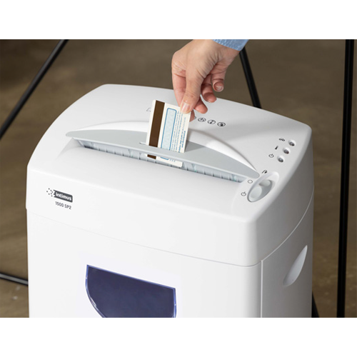 DESTRUYE DESDE TARJETAS DE CRÉDITO HASTA CD, PASANDO POR GRAPAS Y CLIPS.