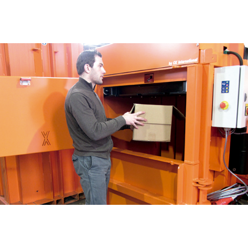 CK-250 fabrica una bala de cartón de 250 kg